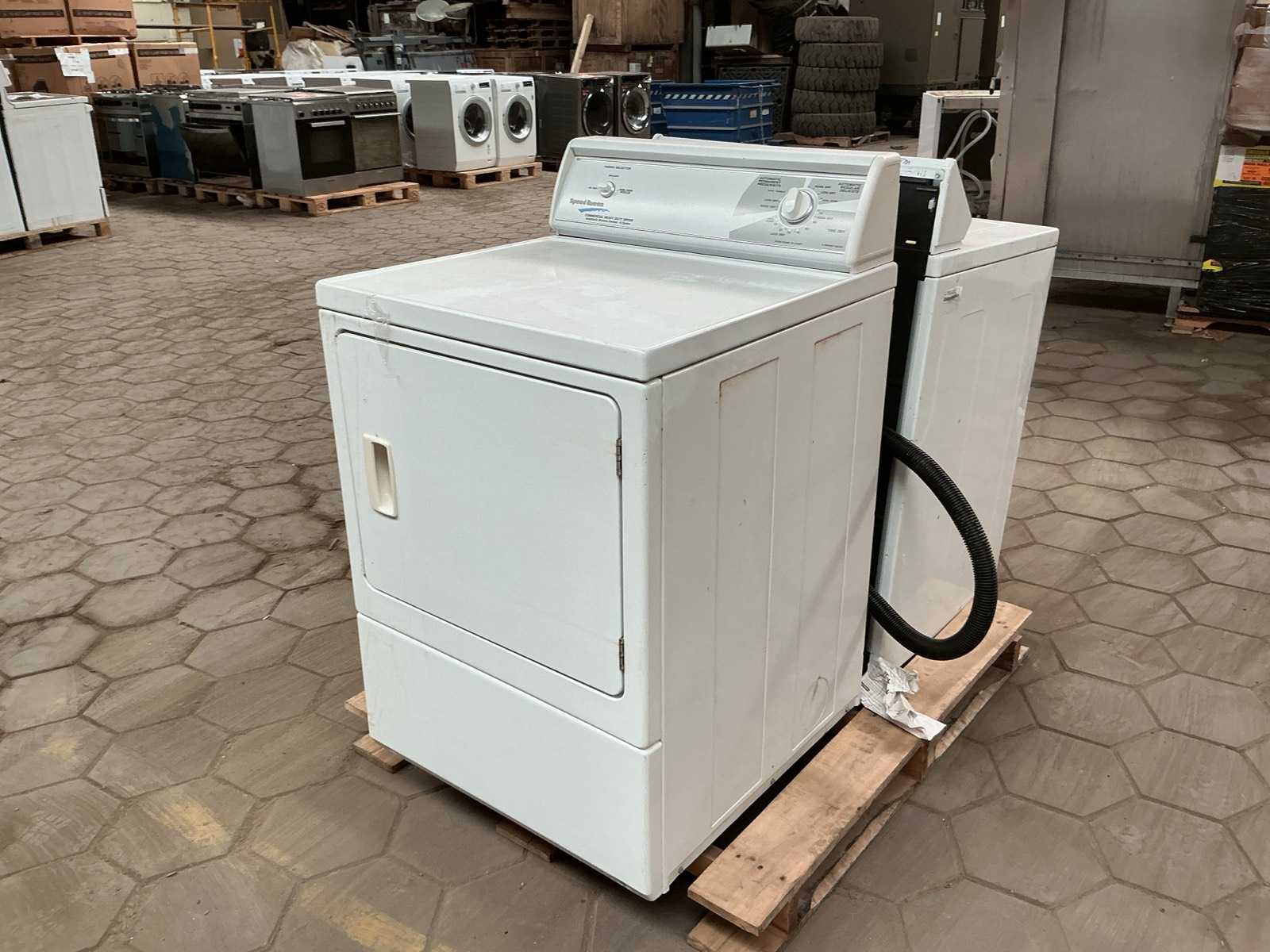 Whirlpool en Speed Queen Wasdroger en wasmachine (2x)