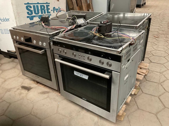 3x Bosch, 1x Siemens Kookplaat met oven (4x)
