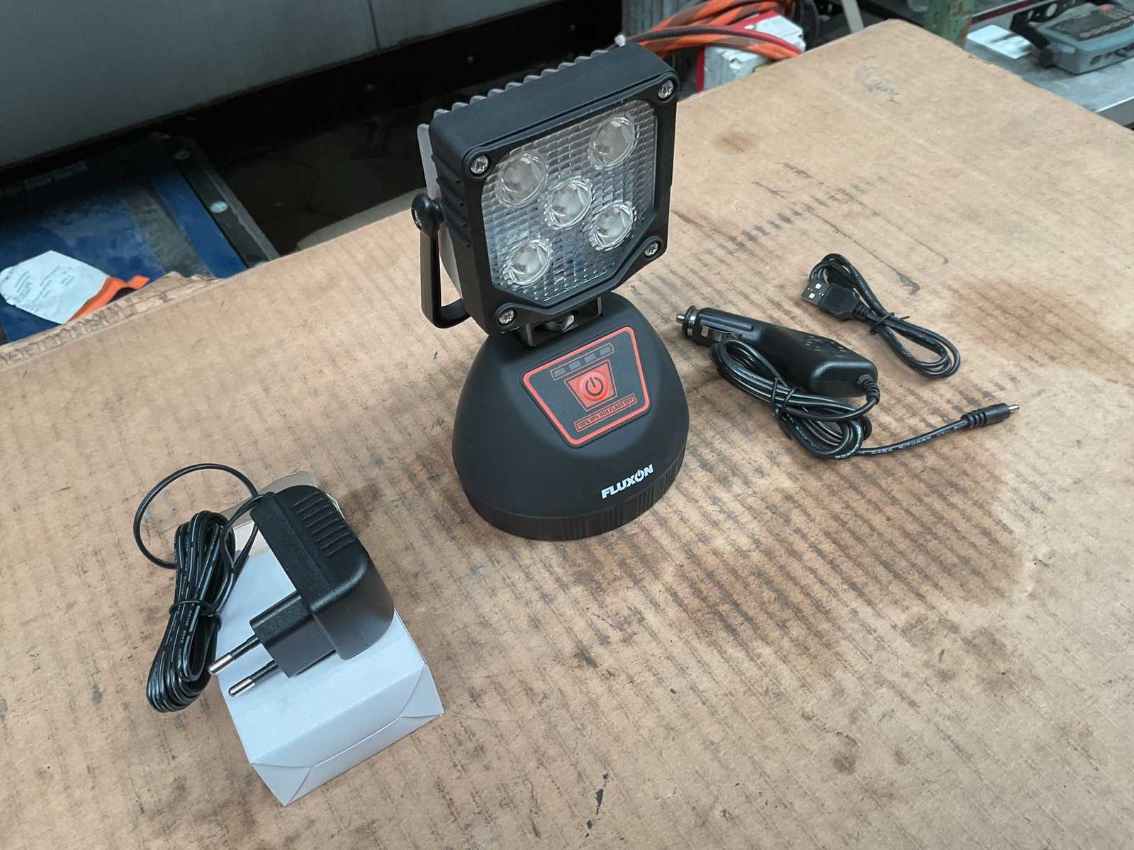 Fluxon LB10LIS Worklight