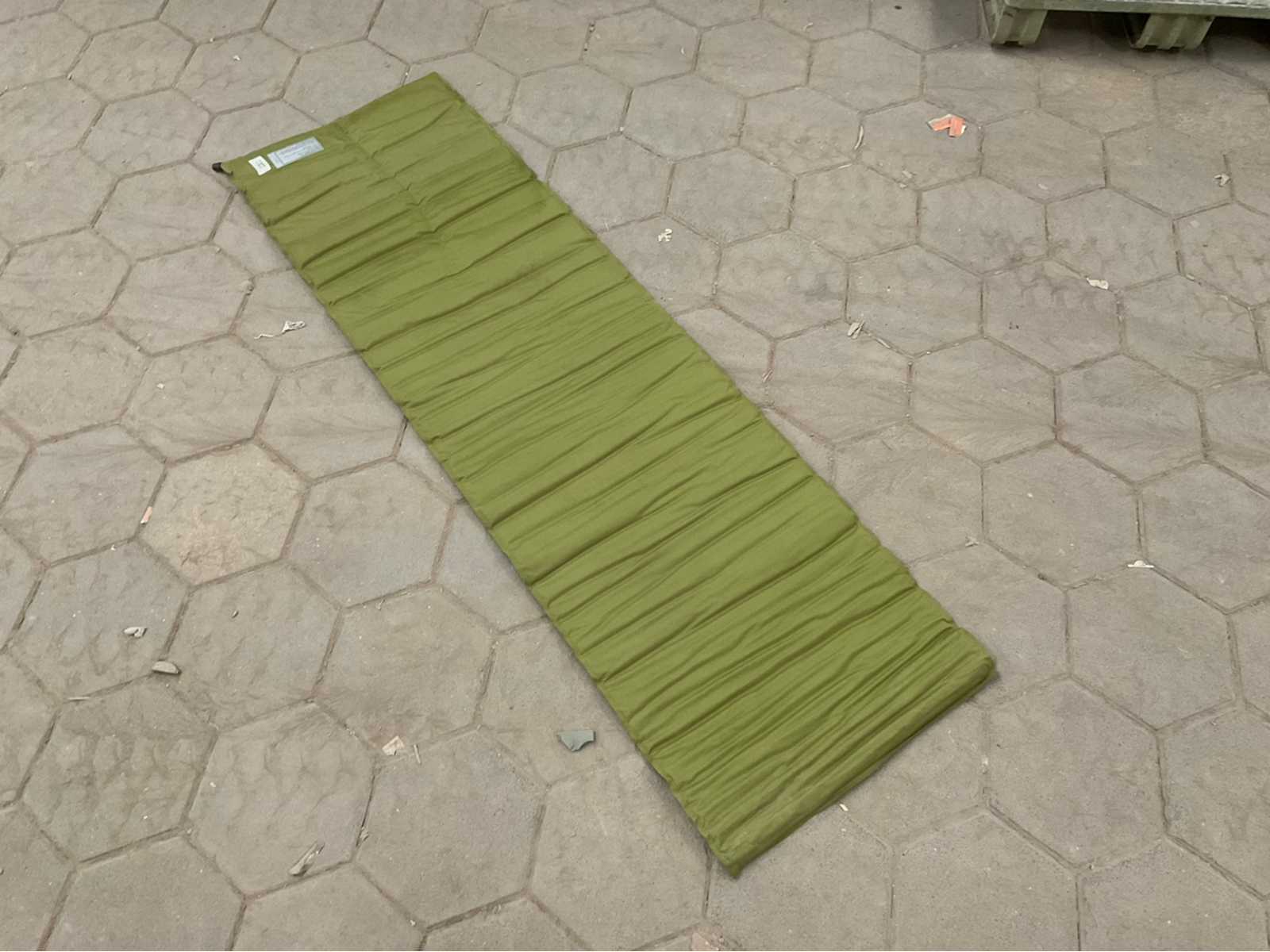 Self inflating sleeping mat (13x)