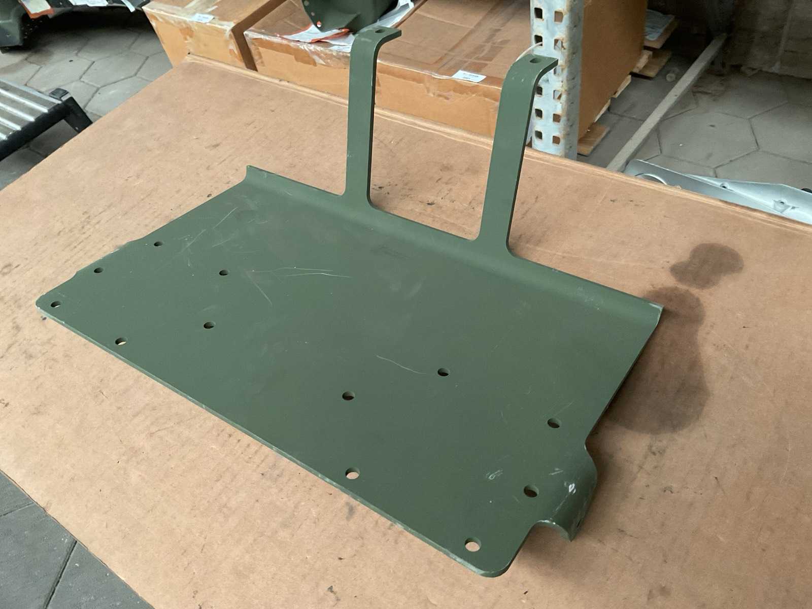 Elektrical equipment shelf (4x)