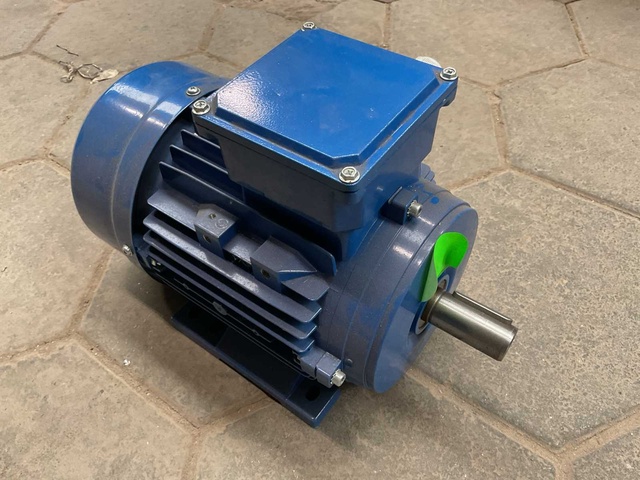 Fluxon MS2 90L-4 Elektromotor