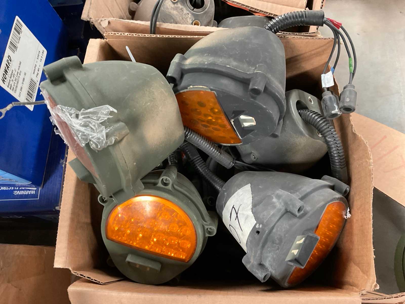 Military taillight (11x)