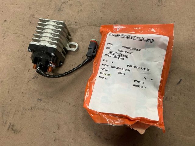 CAT 241-8368 Pressure switch (4x)