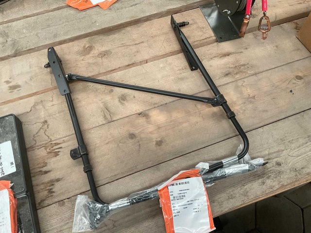 Mirror rearview arm