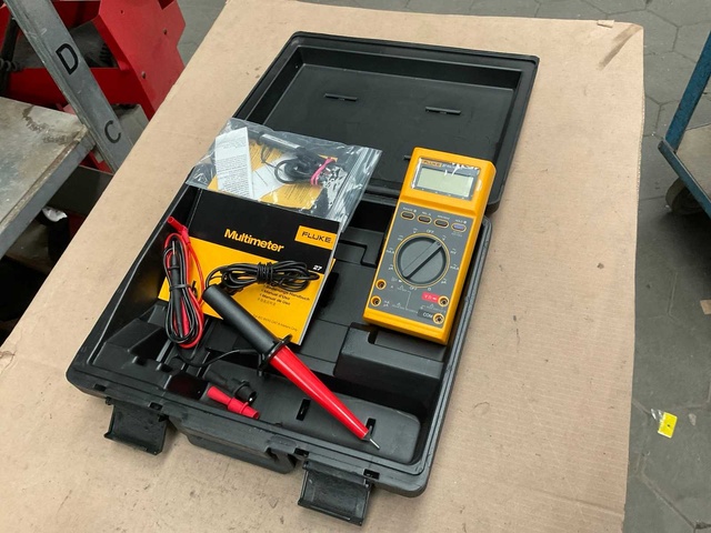 Fluke 27 Multimeter