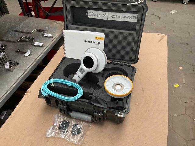 Fluke 452 Servey meter