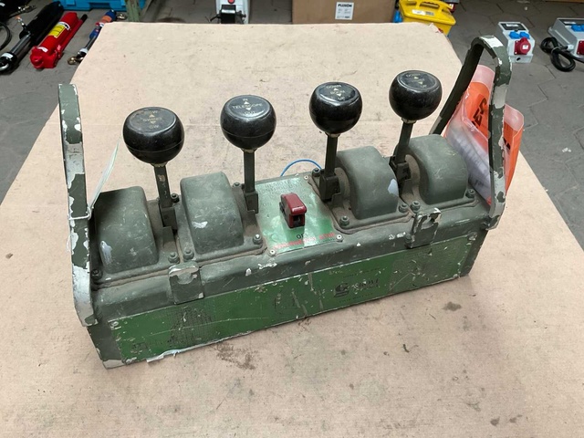 Grove cranes Remote control unit