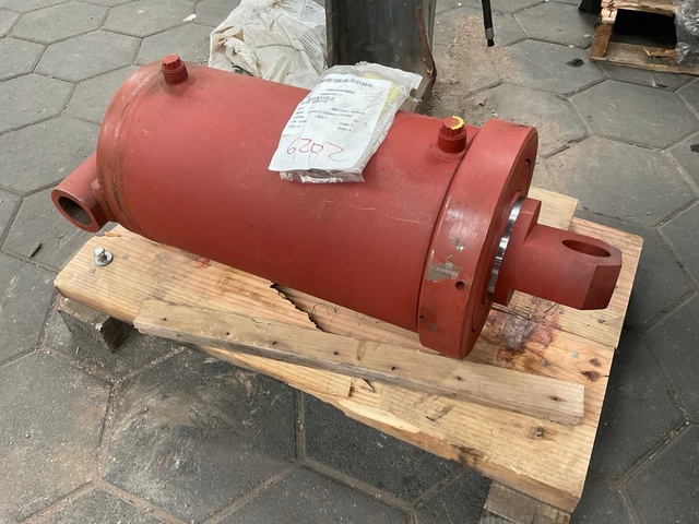 Cylinder assembly