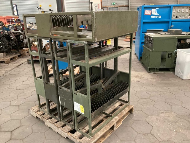 Storage rack small arms (4x)