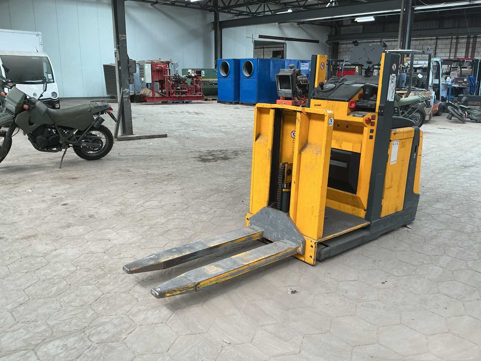 Jungheinrich ECP100 Orderpicker