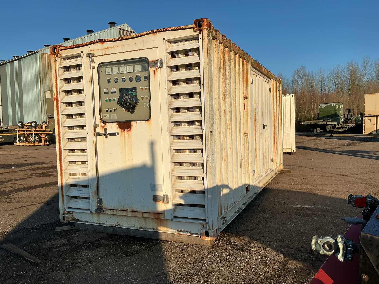 Milantractor Stroomgenerator in container