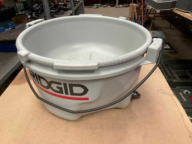 Ridgid Oliereservoir- en emmerunit