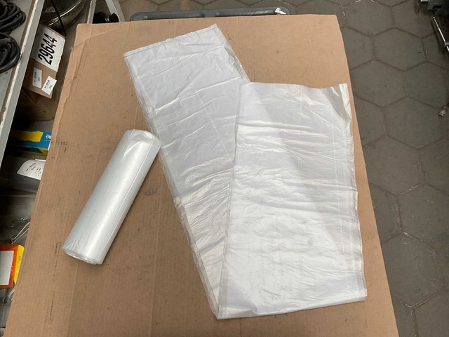 Plastic bag (8x)