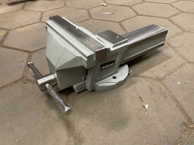 Bullram Bankschroef