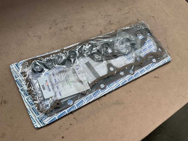 Cylinder head gasket
