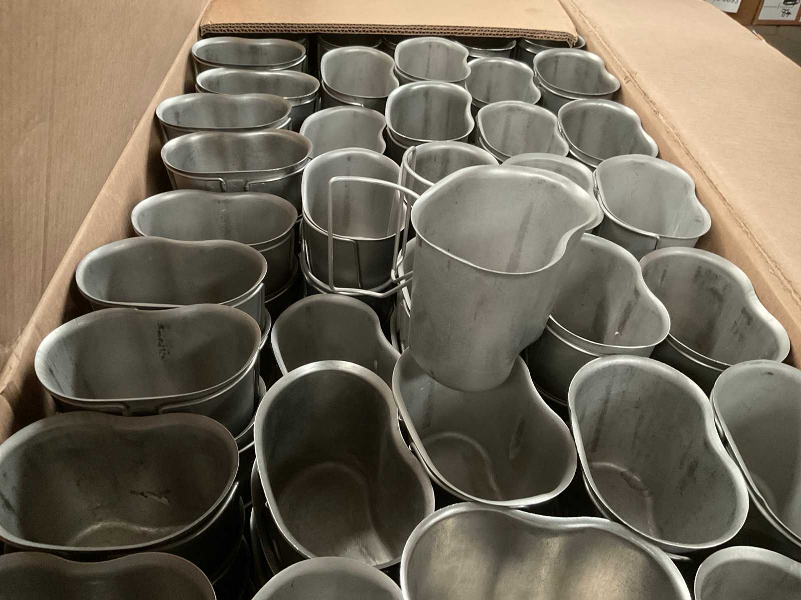 Water canteen cup (235x)