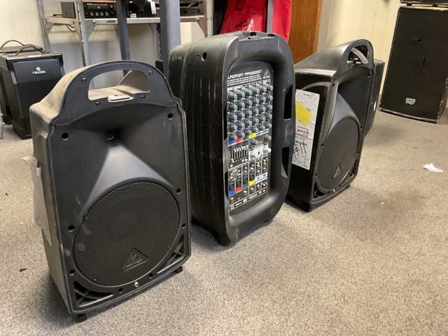 Behringer Europort PPA2000BT Channel Portable PA System