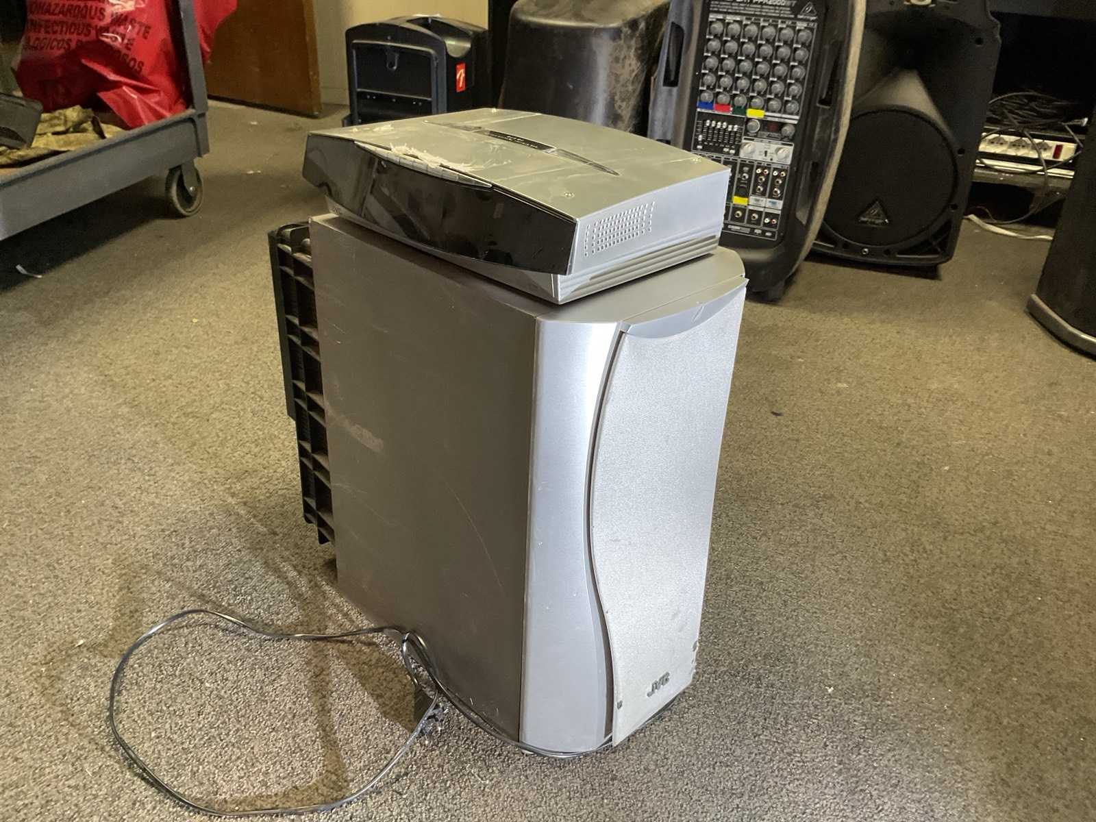 JVC SP-PWV70 Sub Woofer